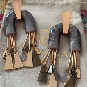 Kendra Scott Conner earrings